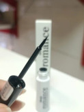 خط چشم مویی رنگ: مشکی کاربنیDeep Romance Eyeliner